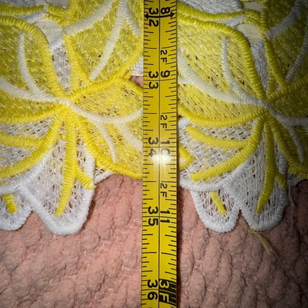 Sunday in Brooklyn Anthropologie Buttercup Eyelet Midi Skirt. Size M NWT